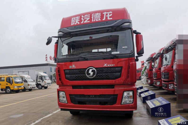 SHACMAN Delong X3000 Cargo Truck