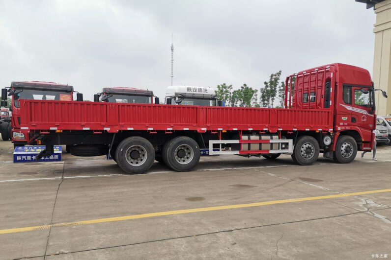 SHACMAN Delong X3000 Cargo Truck
